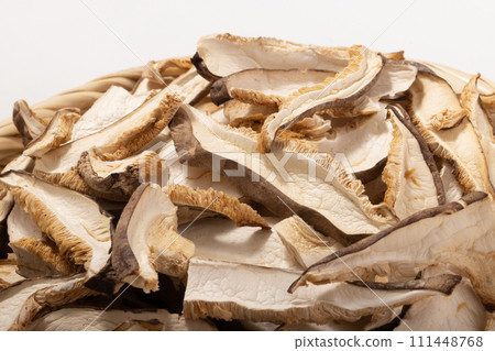 [From China] Sliced shiitake mushrooms (dried) 111448768