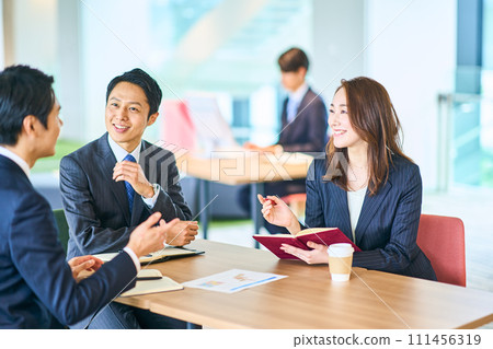 Business photography cooperation “LINKFOREST” 111456319