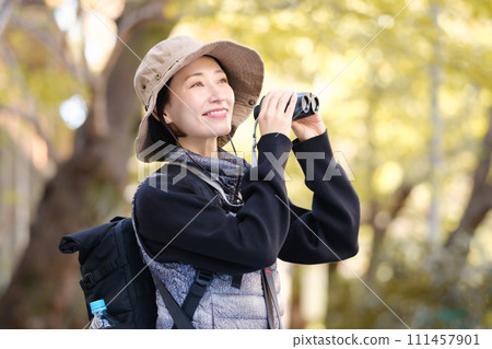 健行、爬山、雙筒望遠鏡 111457901