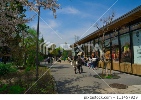 [Osaka Prefecture] Restaurants in front of Osaka Castle Park Station that are crowded during March and holidays 111457929