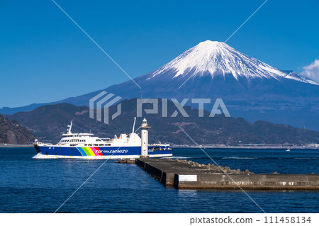 [靜岡縣]富士山和駿河灣渡輪入港 111458134