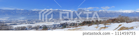 Panorama of Azumino and the Northern Alps in winter 111459755