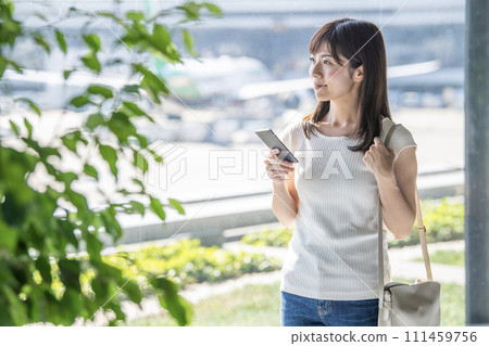 Airport Window Female Smartphone 111459756