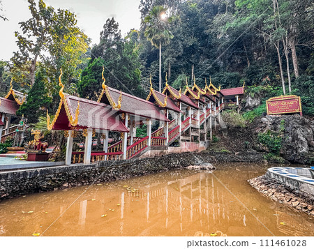 Wat Tham Tap Tao Temple of the Light Cave and Dark Cave, in Chiang Dao, Thailand 111461028