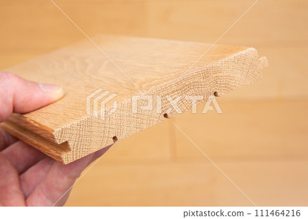 How to choose solid wood (single layer) flooring features How to choose solid wood (single layer) flooring features 111464216