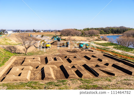 河床堤防施工 入間河川河床及重型機械 2024.01　c-1 111464782