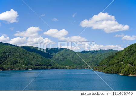 Scenery around “Tosenkyo Kanayama Lake” (Gifu Prefecture) Scenery around “Tosenkyo Kanayama Lake” (Gifu Prefecture) 111466740
