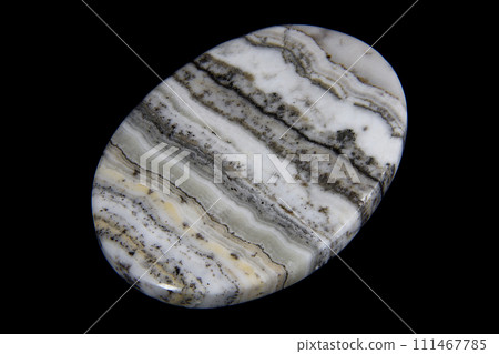 Dendritic Agate A stone that harbors landscapes 111467785