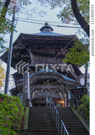 會津狹江戶,位於日本福島縣會津若松市飯盛山半山腰 會津狹江戶,位於日本福島縣會津若松市飯盛山半山腰 111469555