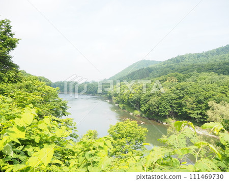 晨霧籠罩的石漾川 晨霧籠罩的石漾川 111469730