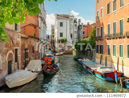 Boats on the canal 111469972