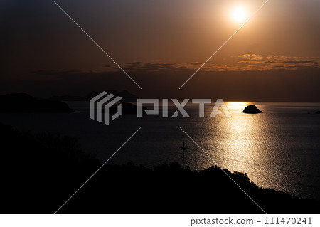 山口縣 福德稻荷神社 下關市 山陽 自然觀光 旅行 下午 傍晚 海岸 海 石島 大島 梅島 龍宮島 111470241