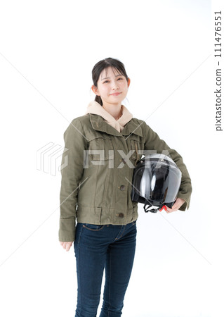 戴著頭盔的女人 戴著頭盔的女人 111476551