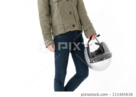 一個戴頭盔的女人 一個戴頭盔的女人 111485636