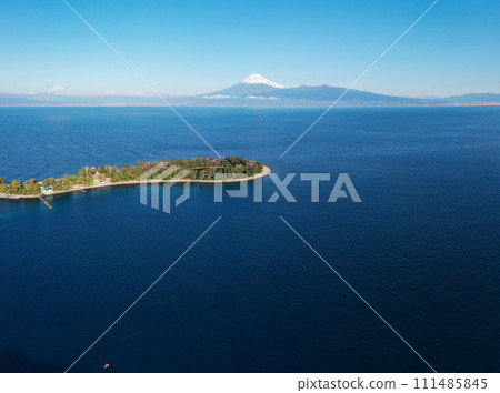 "Shizuoka Prefecture" Photographing Mt. Fuji and Osezaki in winter with a drone 111485845