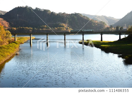 秋天的西和賀町 JR北上線 111486355