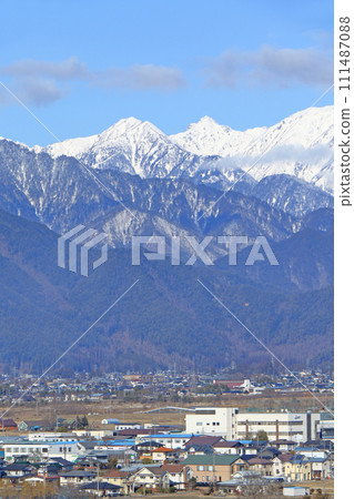 冬天安曇野和北阿爾卑斯山 111487088