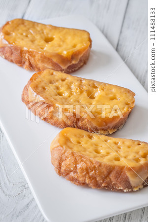 Cheddar cheese toasts Cheddar cheese toasts 111488133