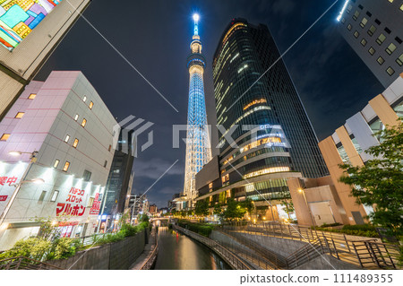 從東京京成大橋眺望東京晴空塔 111489355