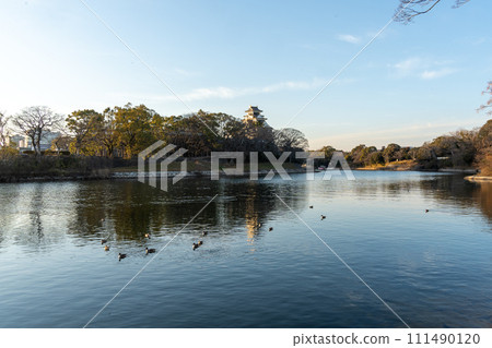 從西南方向看岡山城和旭川 從西南方向看岡山城和旭川 111490120