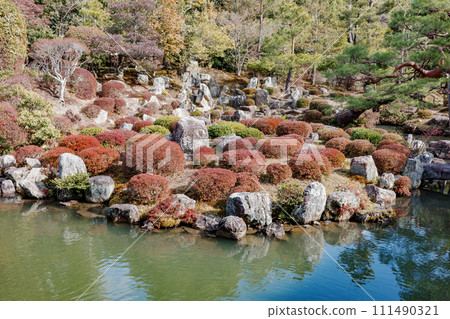 Fuyo Pond, the garden of Toji-in Temple in Kita Ward, Kyoto City Fuyo Pond, the garden of Toji-in Temple in Kita Ward, Kyoto City 111490321