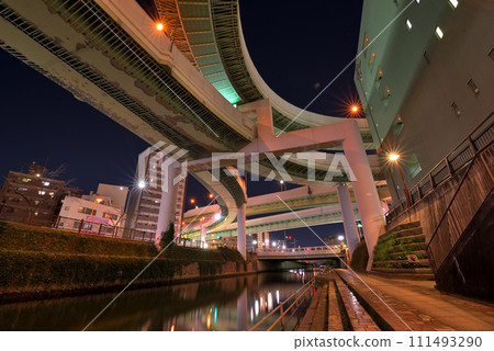 [Aichi Prefecture] Nagoya cityscape Night view of Kurokawa Interchange on the Nagoya Expressway 111493290