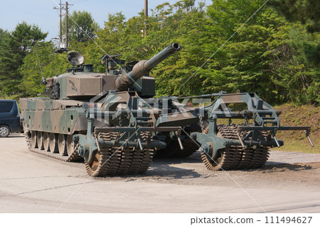 Ground Self-Defense Force Type 90 tank with Type 92 minefield processing roller Ground Self-Defense Force Type 90 tank with Type 92 minefield processing roller 111494627