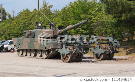 Ground Self-Defense Force Type 90 tank with Type 92 minefield processing roller 111494634
