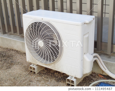Outdoor unit of air conditioner 111495487