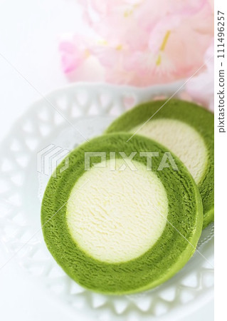 Matcha roll cake Matcha roll cake 111496257