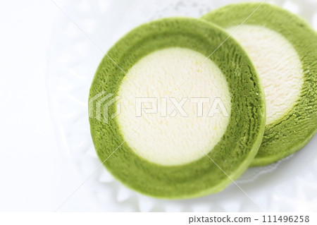 Matcha roll cake Matcha roll cake 111496258