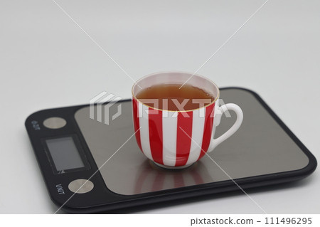 Raw chicken eggs on a white background. Weight loss, weight control. Healthy food Weight control. 111496295