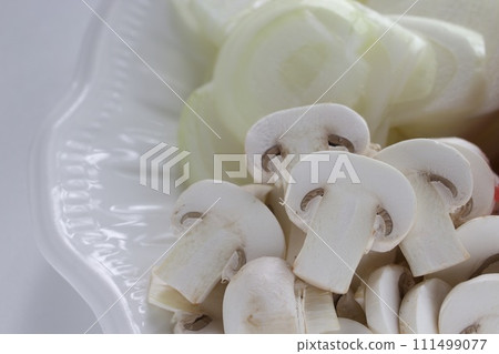 洋蔥和蘑菇 洋蔥和蘑菇 111499077