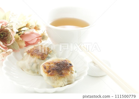 Meat chive bun 111500779