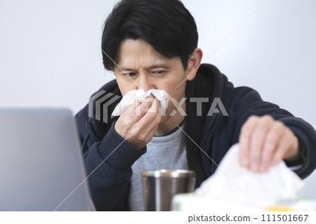 Men with hay fever Spicy hay fever image 111501667