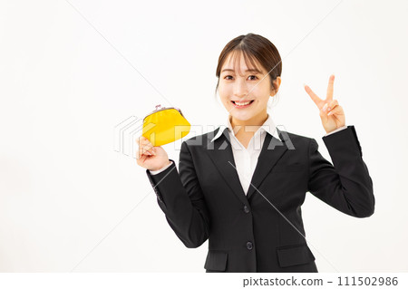 Young woman business wallet piece 111502986