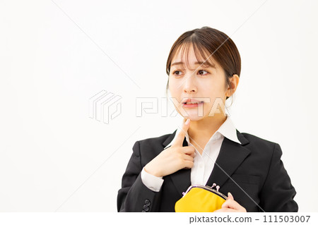 年輕女性商務錢包擔心 111503007