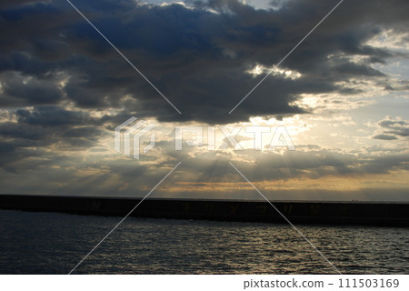 天空/清晨的陽光 111503169