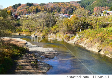 Autumn at Yuda Onsen Gorge Autumn at Yuda Onsen Gorge 111505901