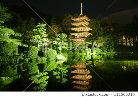 瑠璃光寺國寶點燈夜景 111506316