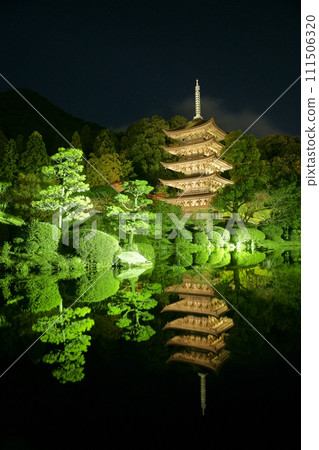 瑠璃光寺國寶點燈夜景 瑠璃光寺國寶點燈夜景 111506320