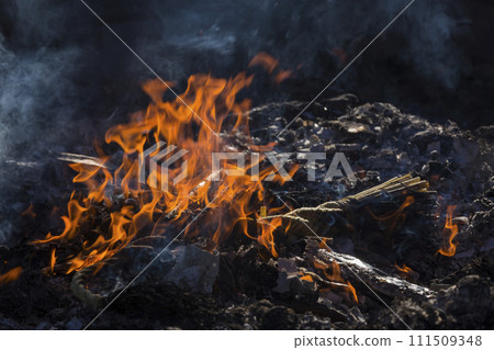 Flame, kindling, fire, powerful flame, blazing flame 111509348