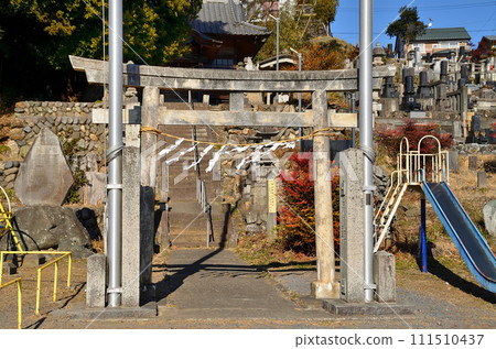 白山神社是位於埼玉縣小川町益尾市的能量景點 白山神社是位於埼玉縣小川町益尾市的能量景點 111510437