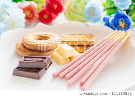 巧克力糖果和餅乾 111510882