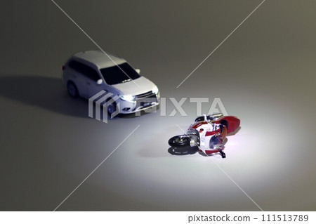 夜間車禍保險圖片 夜間車禍保險圖片 111513789