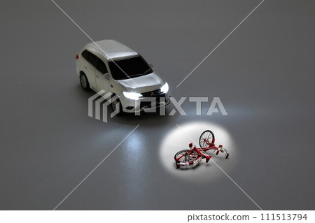 Night car accident insurance image 111513794