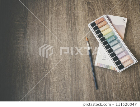 desk, paints and brushes 111520047