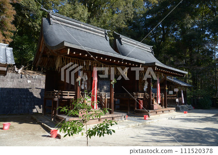 石座神社 西神社、東神社 京都市左京區岩倉 石座神社 西神社、東神社 京都市左京區岩倉 111520378