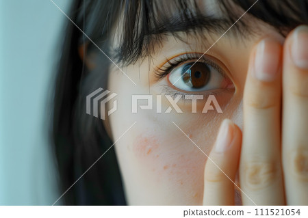 有著美麗眼睛的亞洲女人 111521054