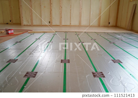Installing floor heating in a wooden house Installing floor heating in a wooden house 111521413